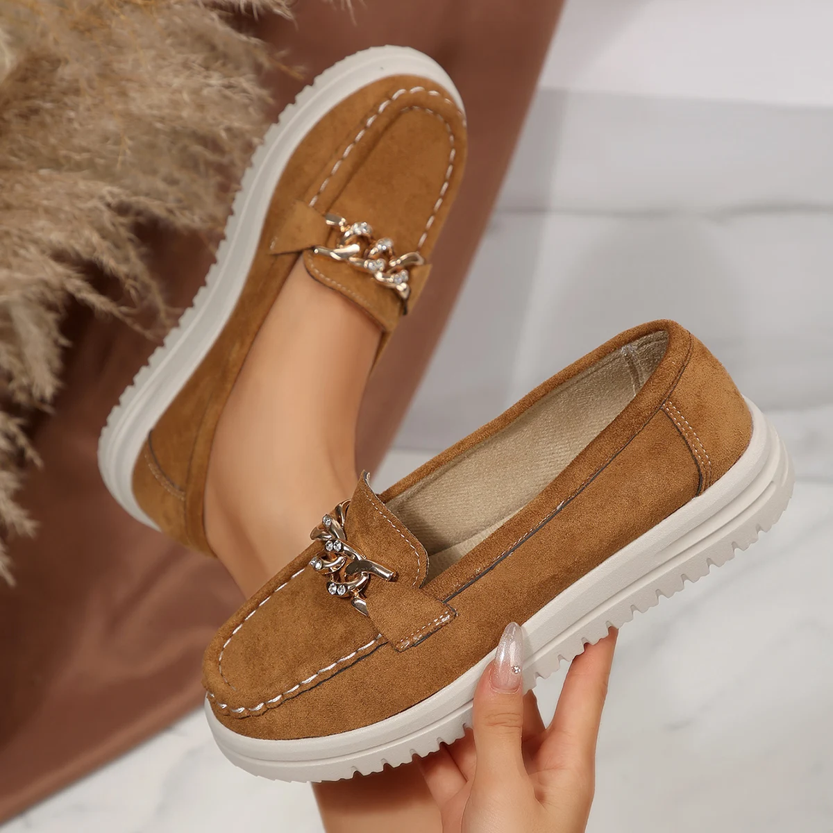 Mocasines planos para mujer, n - Street Fashion Rome 2025 reseña y precio