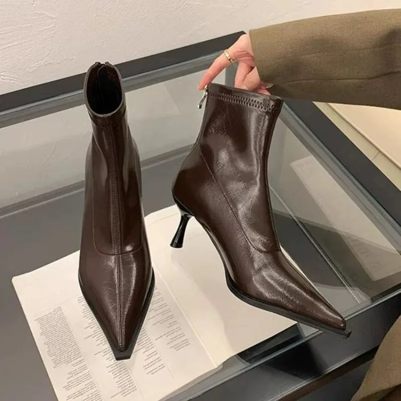 Otoño nuevo 2025 estilo callej - Street Fashion Rome 2025 reseña y precio